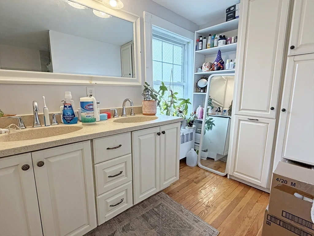 3 bed, 2 bath apartment for rent at 75-77 Dale St Unit 77, Waltham — photo 17 of 17