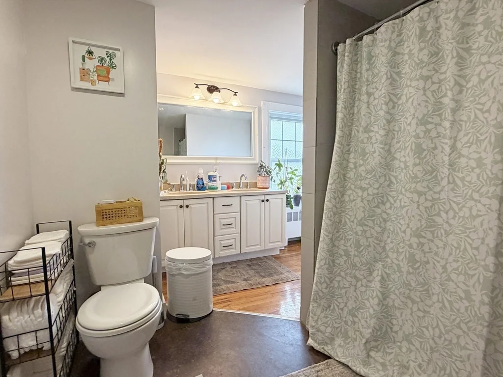 3 bed, 2 bath apartment for rent at 75-77 Dale St Unit 77, Waltham — photo 16 of 17