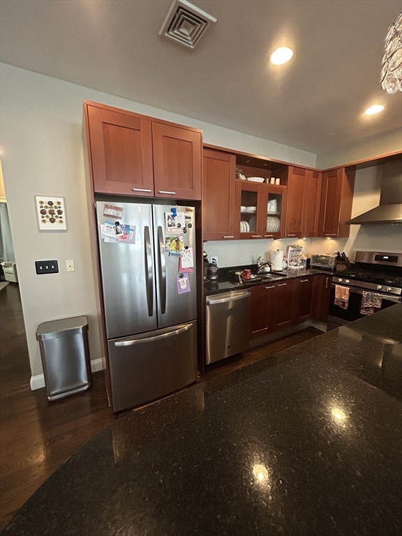 2 bed, 2 bath apartment for rent at 75-83 Boylston St Unit R3, Brookline Village — photo 4 of 13