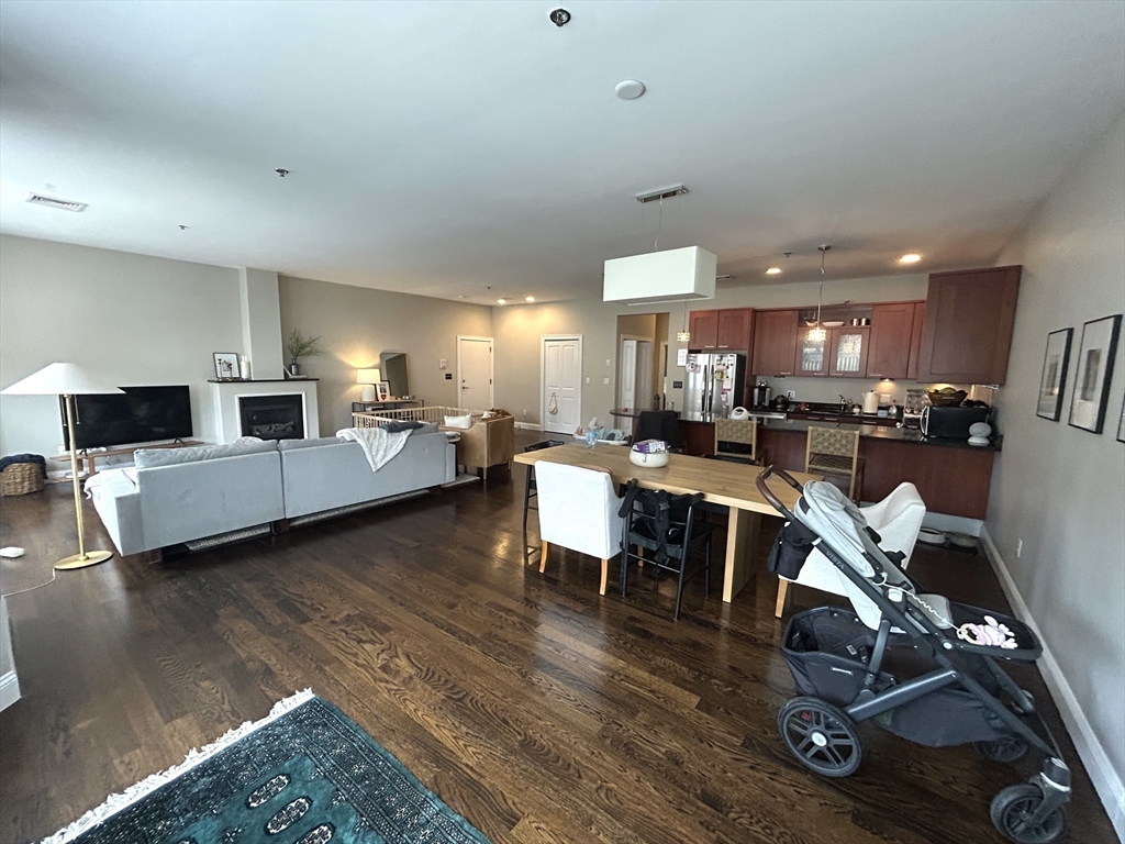 2 bed, 2 bath apartment for rent at 75-83 Boylston St Unit R3, Brookline Village — photo 2 of 13
