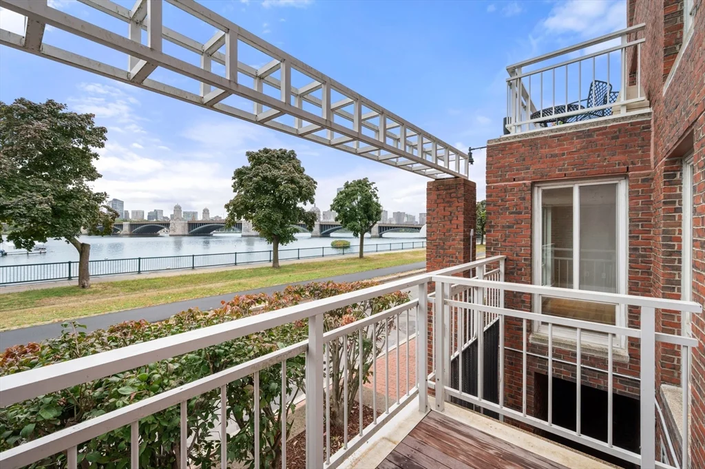 2 bed, 2 bath apartment for rent at 75-83 Cambridge Pkwa Unit 101, Cambridgeport — photo 13 of 41