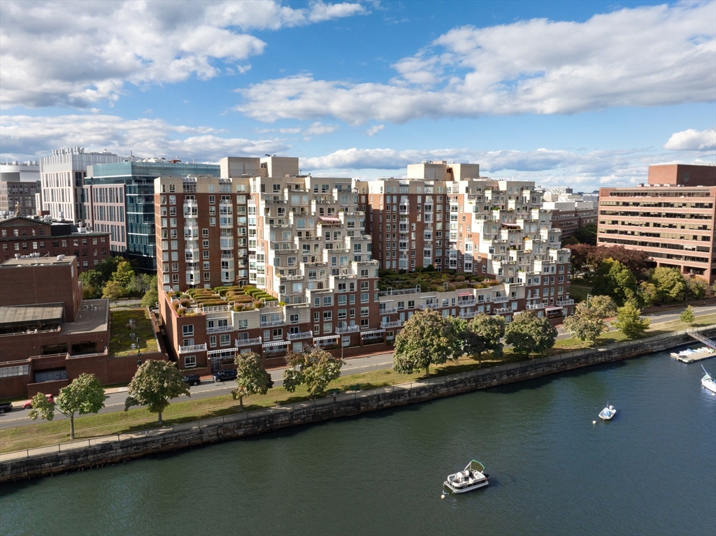 3 bed, 2 bath apartment for rent at 75-83 Cambridge Pkwa Unit W1108, East Cambridge