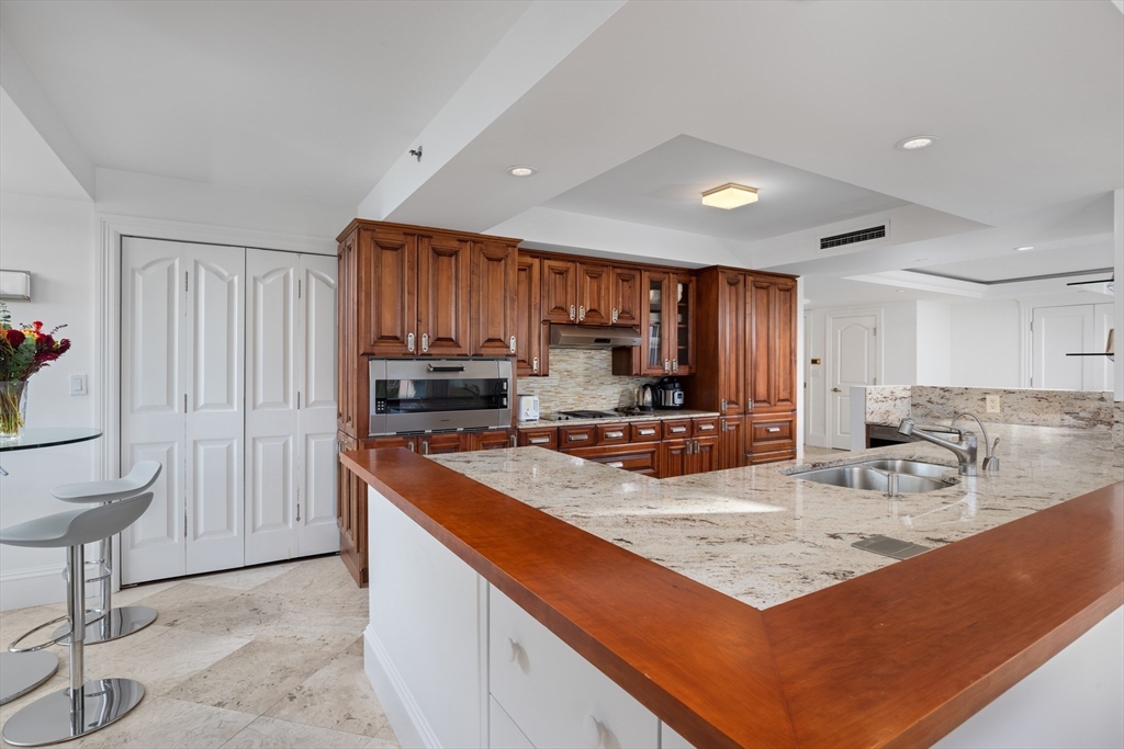 3 bed, 2 bath apartment for rent at 75-83 Cambridge Pkwa Unit W1108, East Cambridge — photo 6 of 14