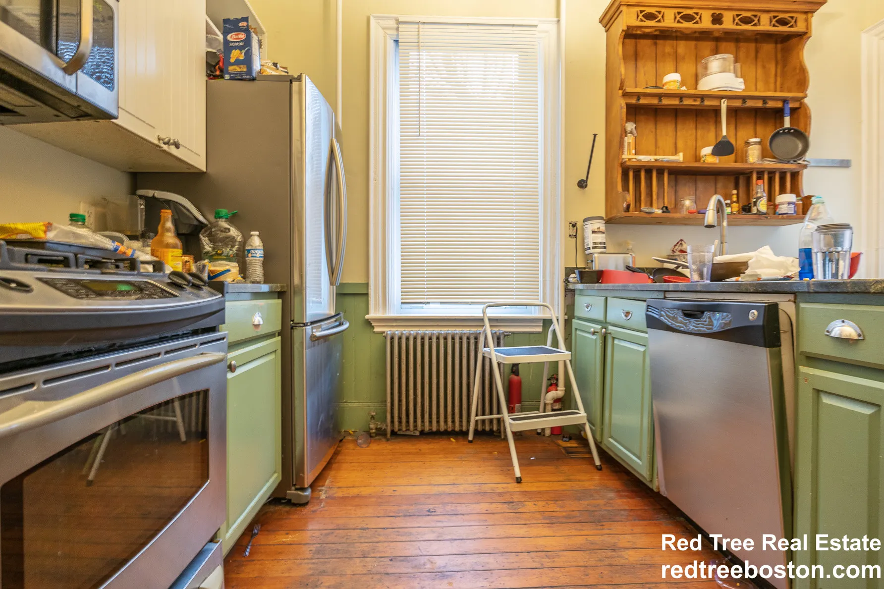 8+ bed, 2.5 bath apartment for rent at 75 Alleghany St Unit 1, Mission Hill — photo 2 of 25