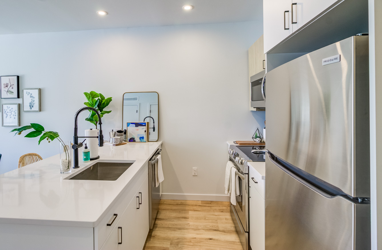 1 bed, 1 bath apartment for rent at 75 Baldwin St Unit 305, Lynn — photo 5 of 12
