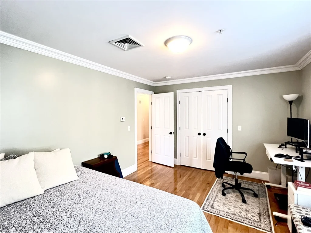 3 bed, 2 bath apartment for rent at 75 Brackett St Unit C, Quincy — photo 22 of 39