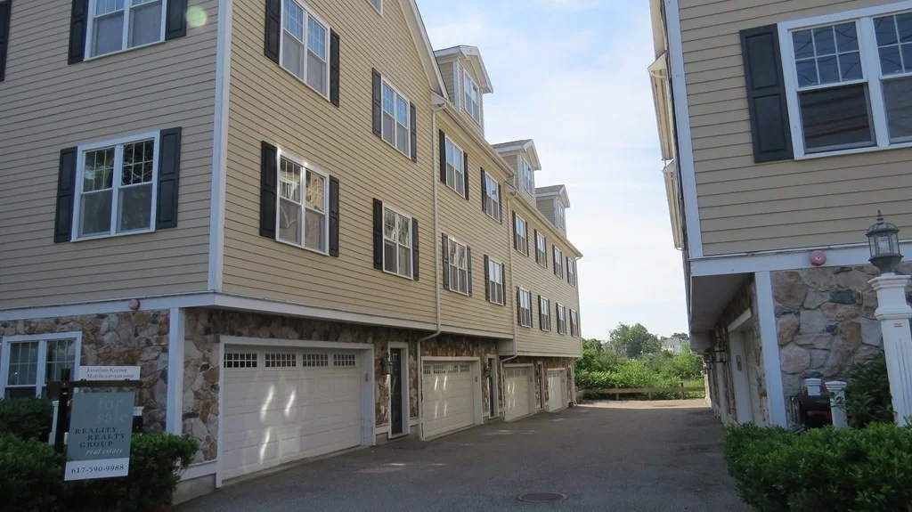 3 bed, 2 bath apartment for rent at 75 Brackett St Unit C, Quincy — photo 1 of 39