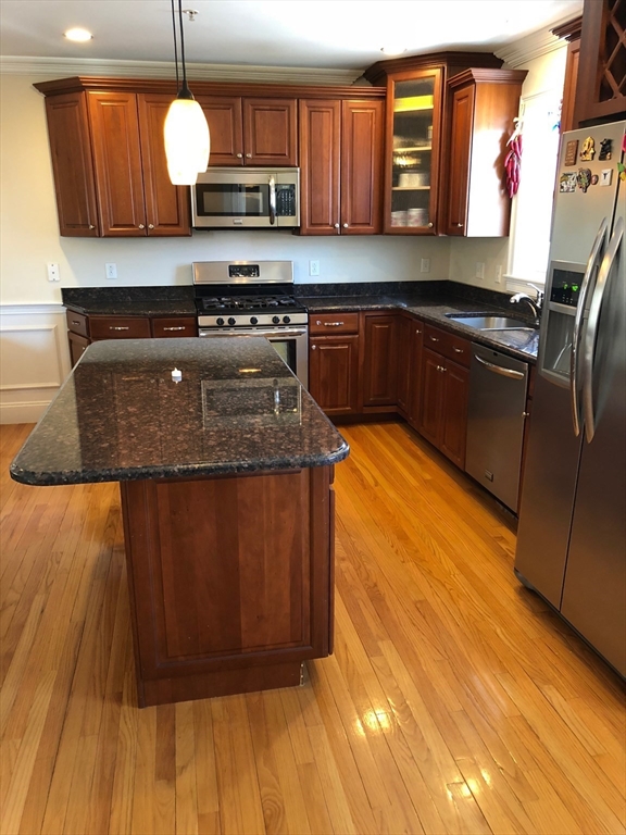 3 bed, 2 bath apartment for rent at 75 Brackett St Unit D, Quincy — photo 3 of 14