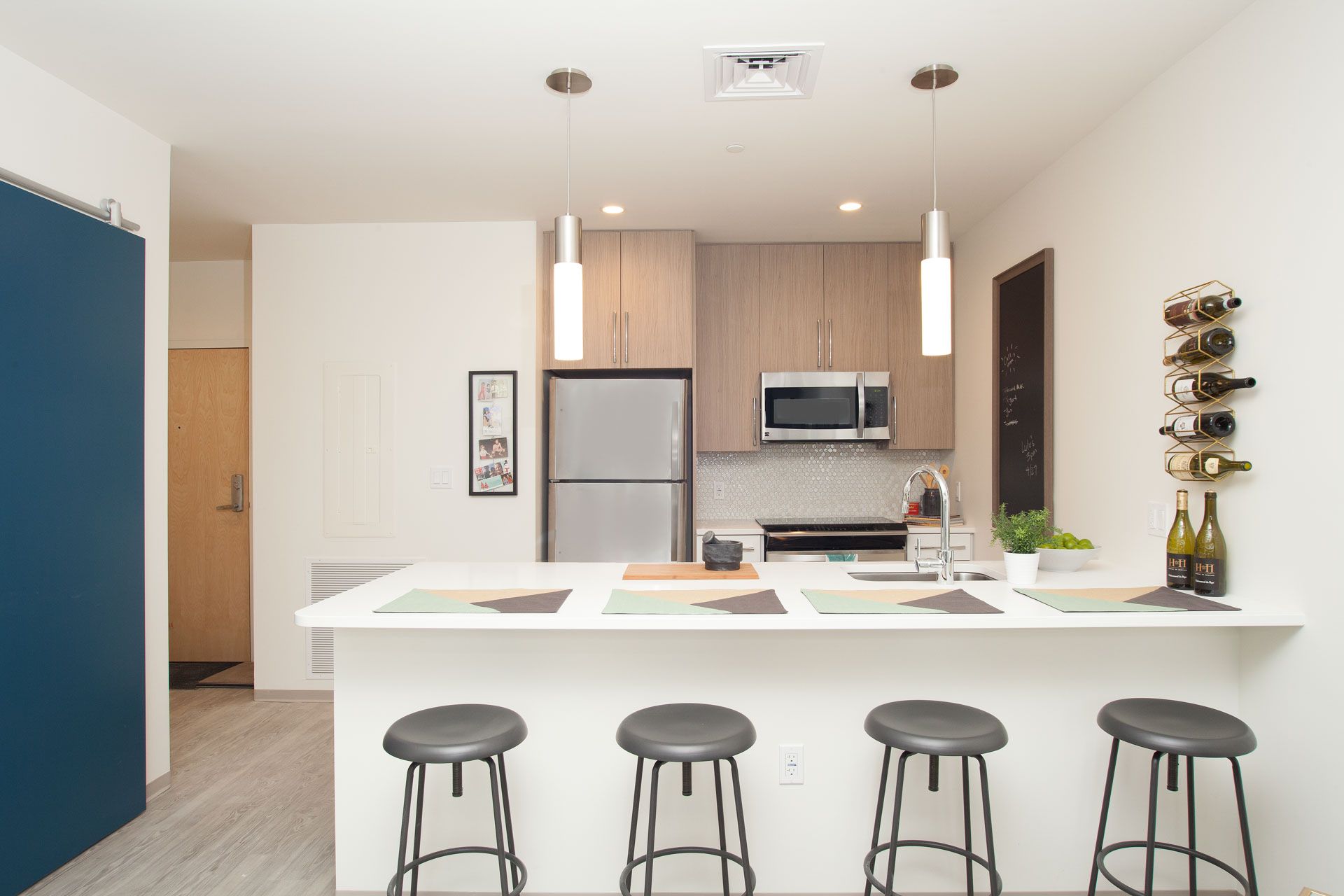 2 bed, 1 bath apartment for rent at 75 Braintree St Unit 502, Allston — photo 7 of 18
