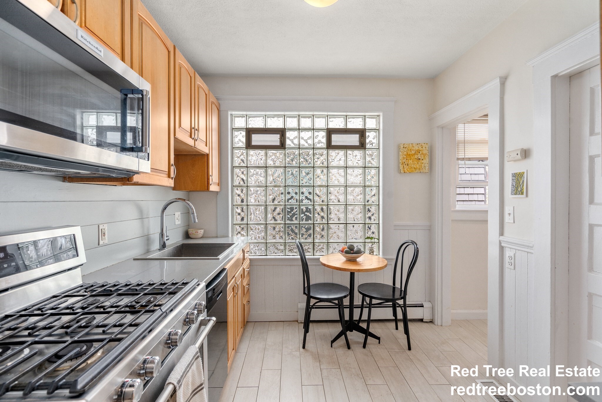 3 bed, 2 bath apartment for rent at 75 Brook St Unit 1, Brookline Village — photo 6 of 19