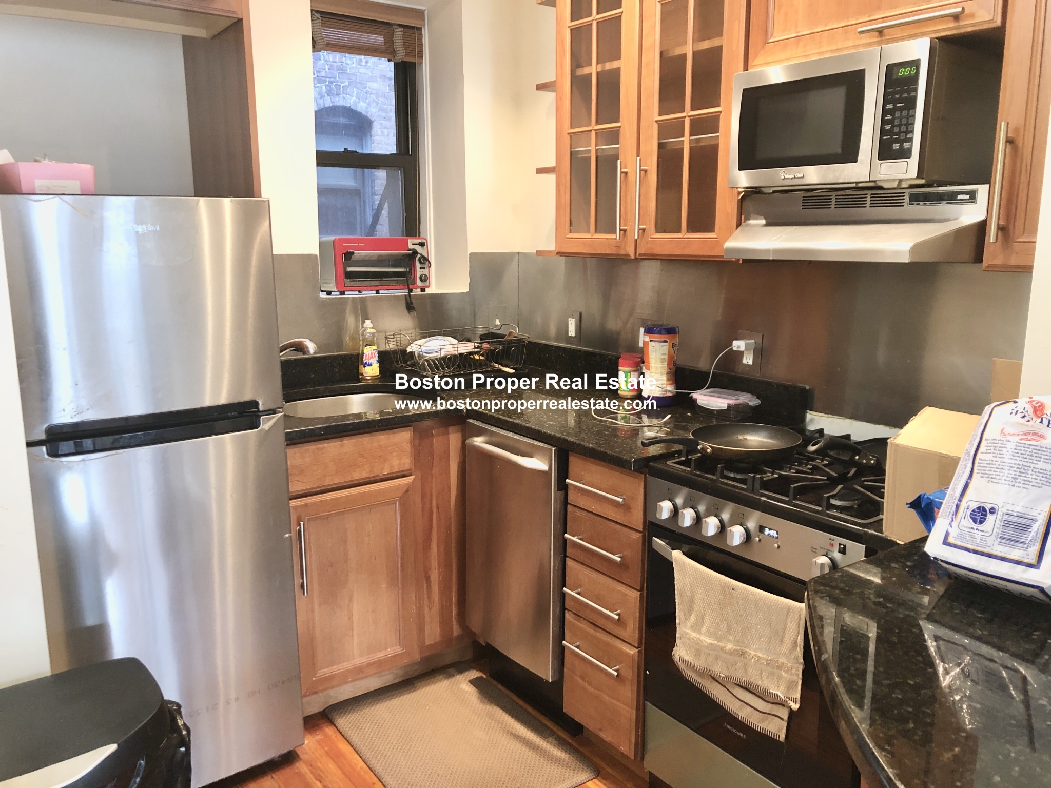 1 bed, 1 bath apartment for rent at 75 Burbank St Unit 202, Fenway
