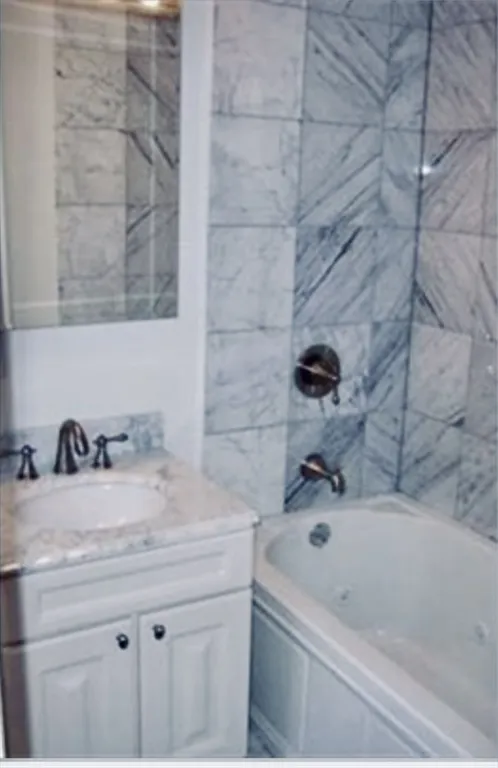 1 bed, 1 bath apartment for rent at 75 Burbank St Unit 403, Fenway — photo 3 of 11