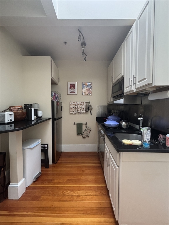 1 bed, 1 bath apartment for rent at 75 Burbank St Unit 503, Fenway — photo 6 of 6