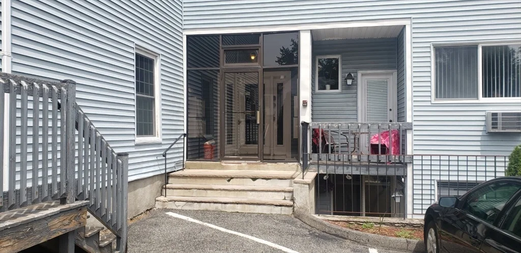 1 bed, 1 bath apartment for rent at 75 Cabot Unit 13, Beverly — photo 1 of 17