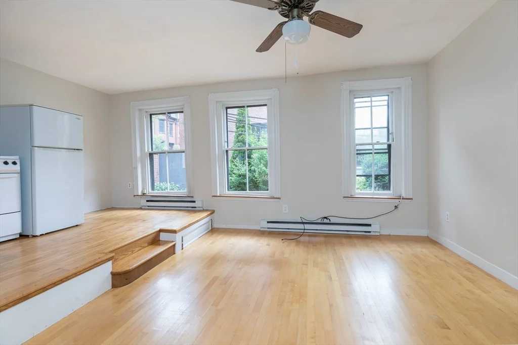 Studio bed, 1 bath apartment for rent at 75 Chandler St Unit 2, South End — photo 2 of 9