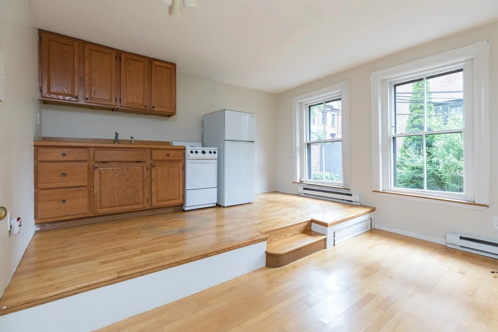 Studio bed, 1 bath apartment for rent at 75 Chandler St Unit 2, South End — photo 1 of 9