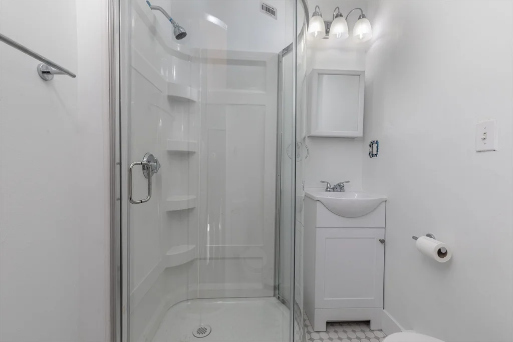 Studio bed, 1 bath apartment for rent at 75 Chandler St Unit 3, South End — photo 8 of 9