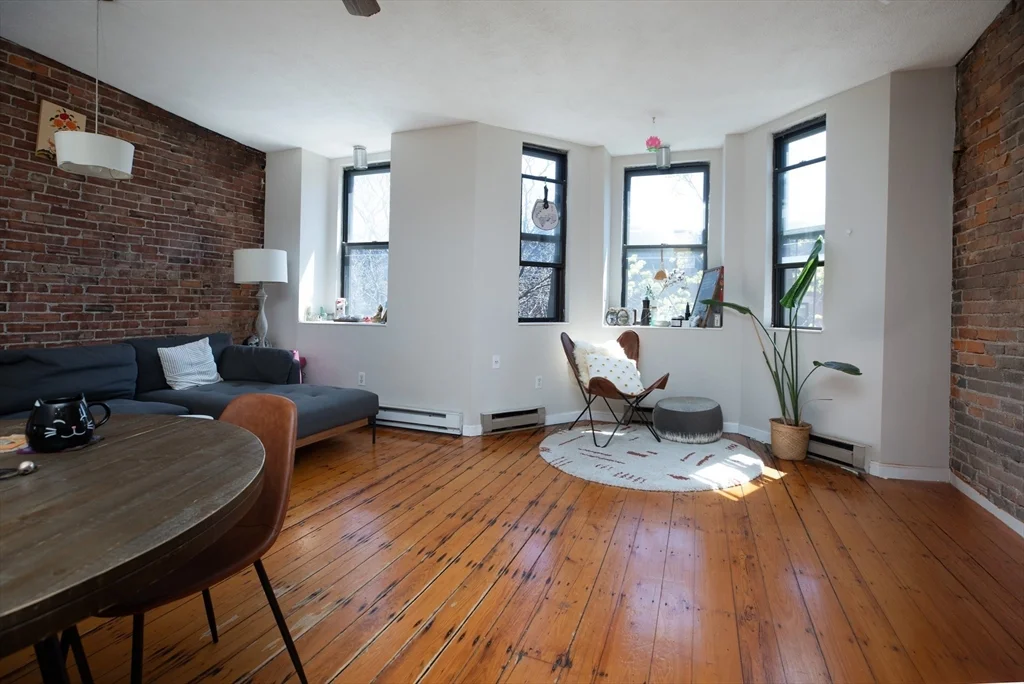 2 bed, 1 bath apartment for rent at 75 Chandler St Unit 7, South End — photo 3 of 11