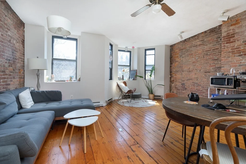 2 bed, 1 bath apartment for rent at 75 Chandler St Unit 7, South End
