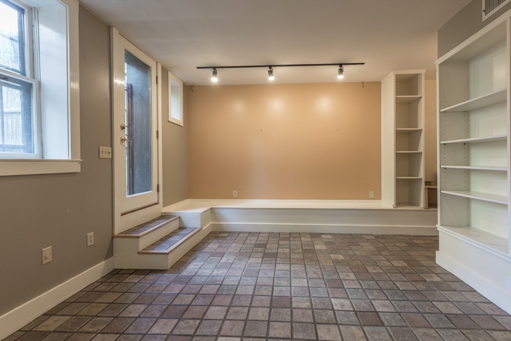 1 bed, 1 bath apartment for rent at 75 Chandler St Unit B, South End — photo 3 of 12