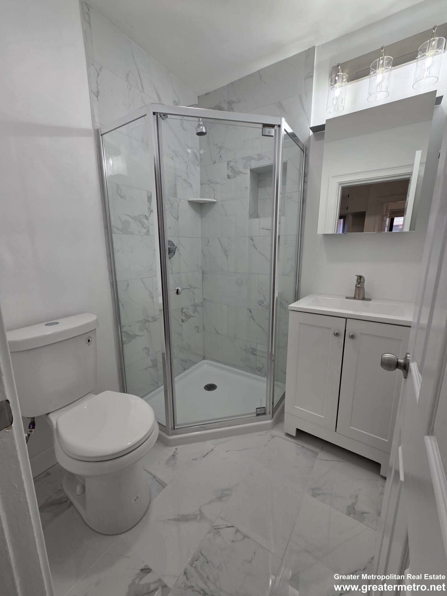3 bed, 1 bath apartment for rent at 75 Charter St Unit 3, North End — photo 21 of 24