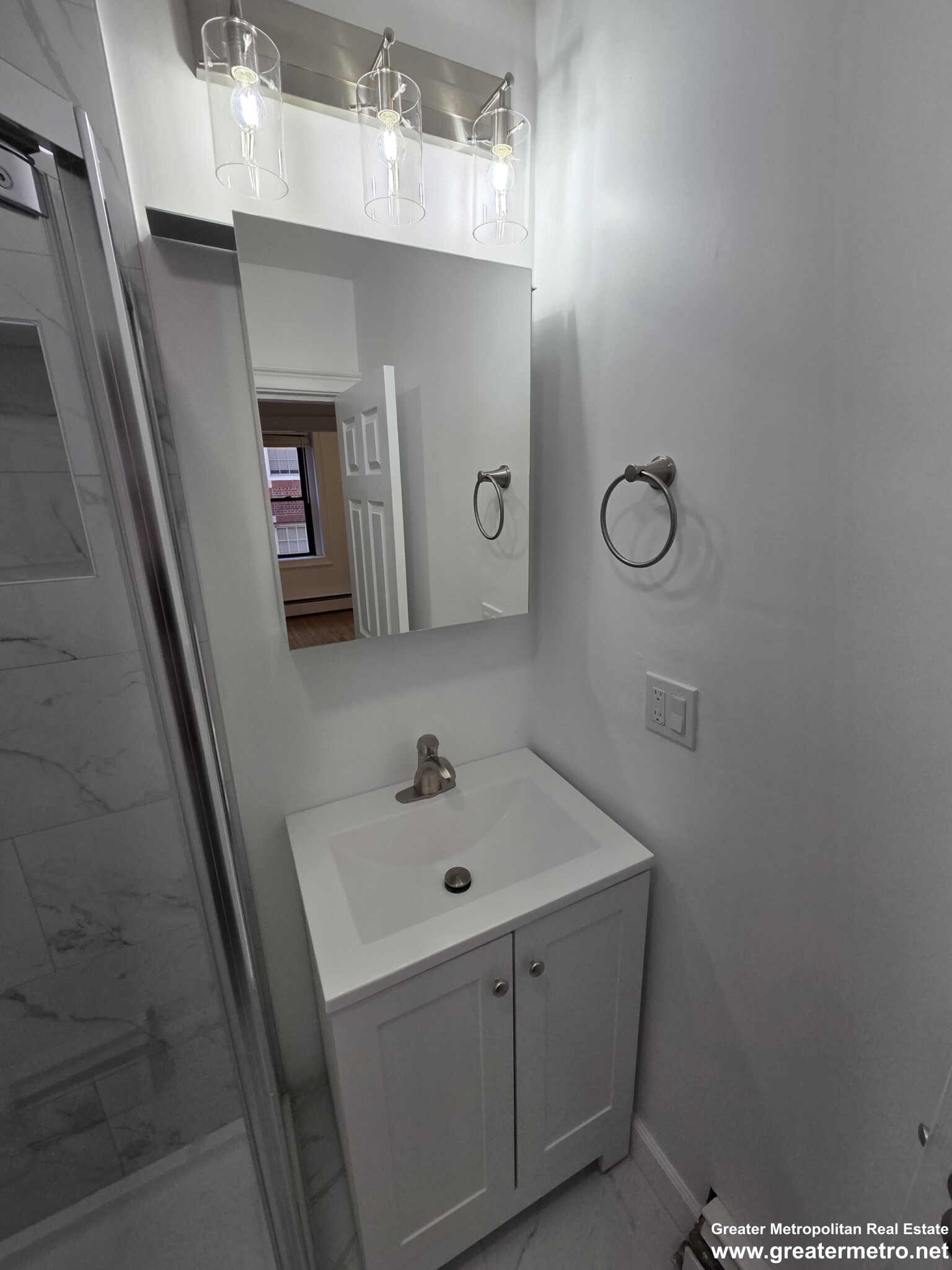 3 bed, 1 bath apartment for rent at 75 Charter St Unit 3, North End — photo 22 of 24