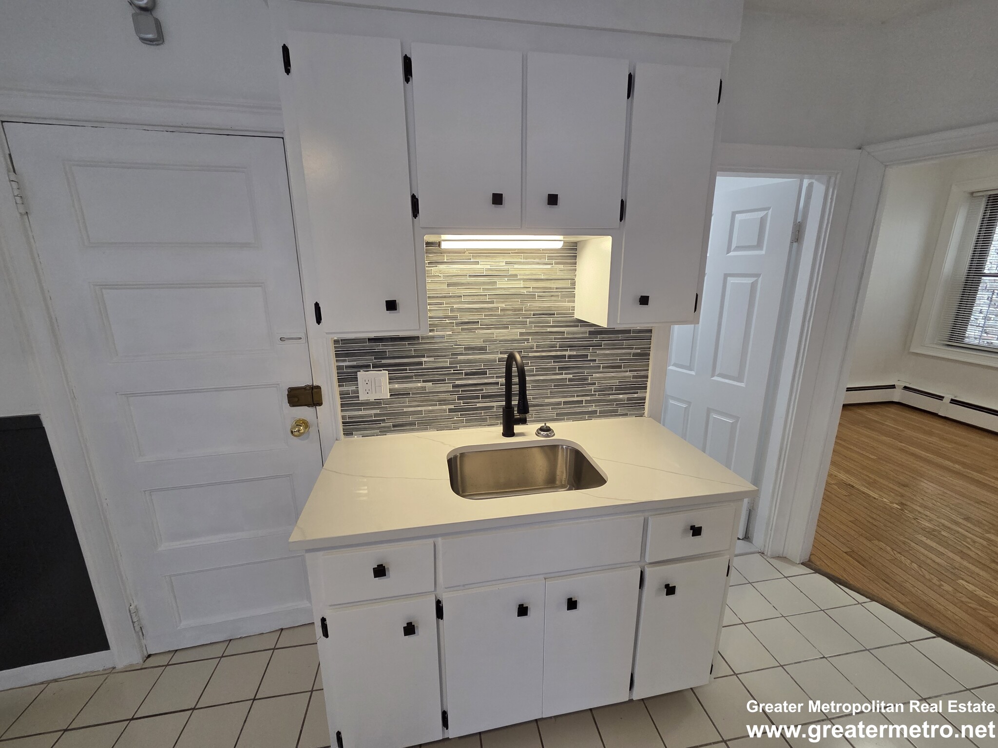 3 bed, 1 bath apartment for rent at 75 Charter St Unit 3, North End — photo 6 of 24