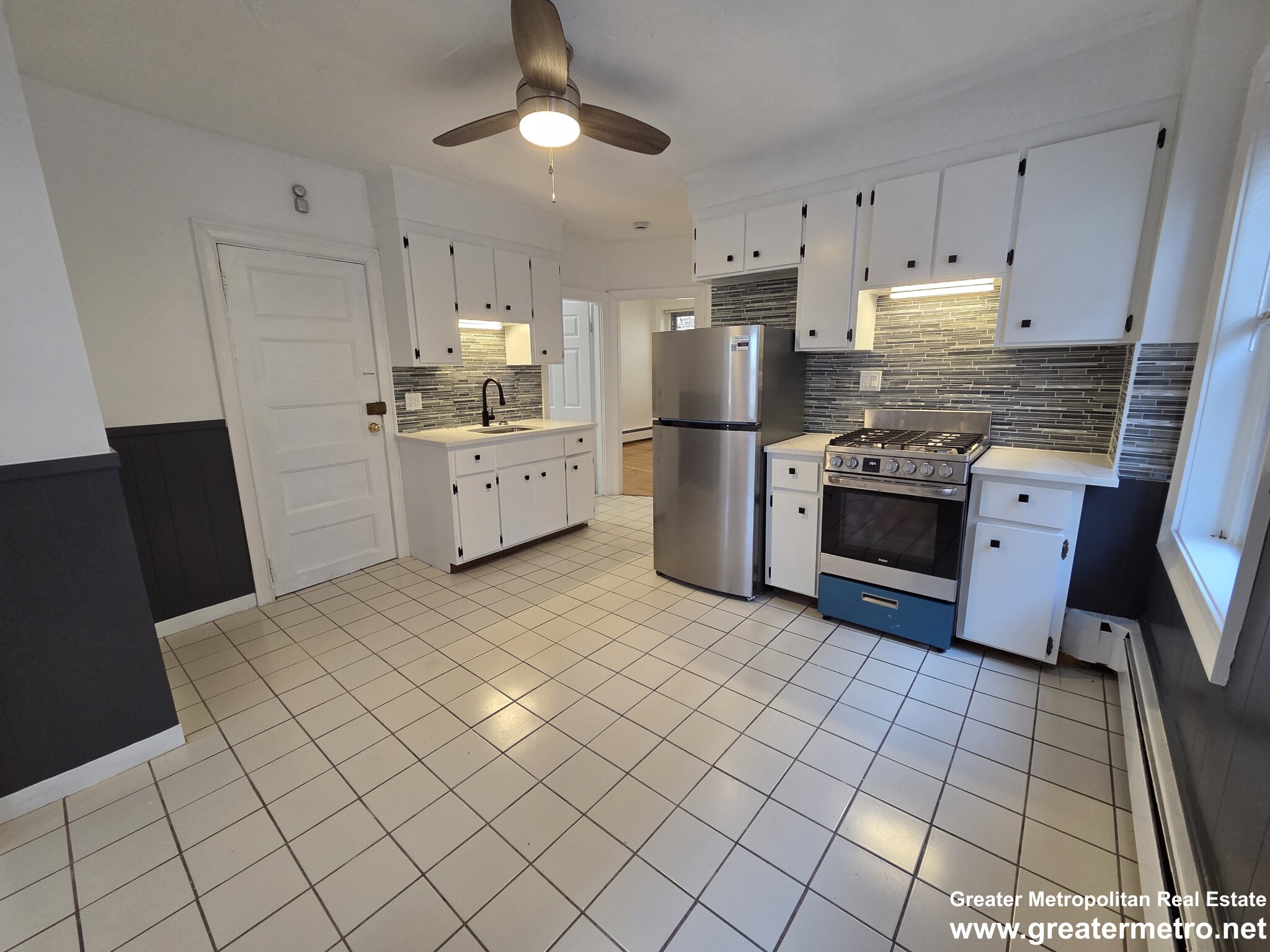 3 bed, 1 bath apartment for rent at 75 Charter St Unit 3, North End — photo 1 of 24