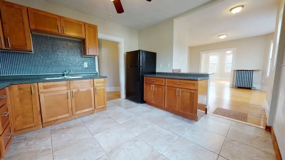 2 bed, 1 bath apartment for rent at 75 Cherry Unit 2, Malden — photo 14 of 17