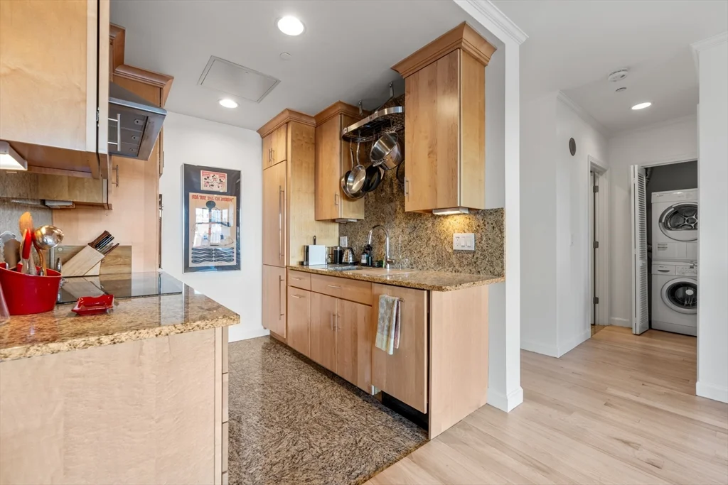 1 bed, 1 bath apartment for rent at 75 Clarendon Unit 604, Back Bay — photo 9 of 17