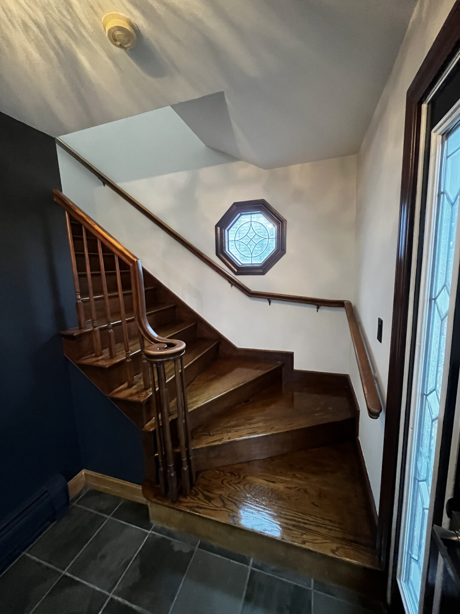5 bed, 2.5 bath apartment for rent at 75 Como Rd, Hyde Park — photo 2 of 16