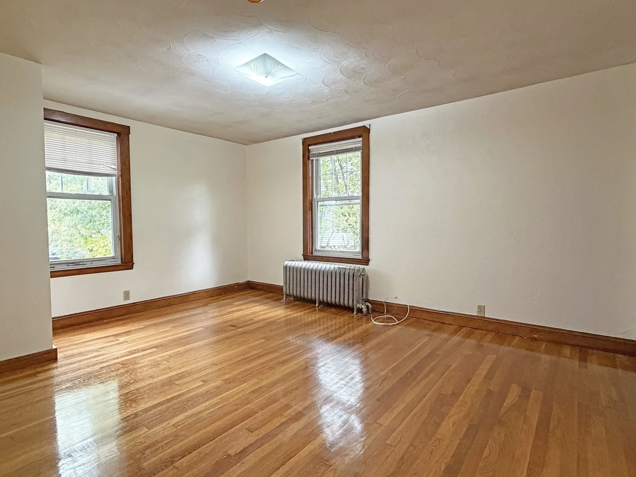2 bed, 1 bath apartment for rent at 75 Dale St Unit 1, Waltham — photo 10 of 13
