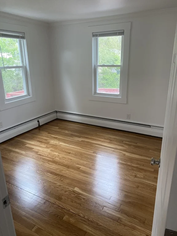 4 bed, 1 bath apartment for rent at 75 Deering Sq, Rockland — photo 5 of 12