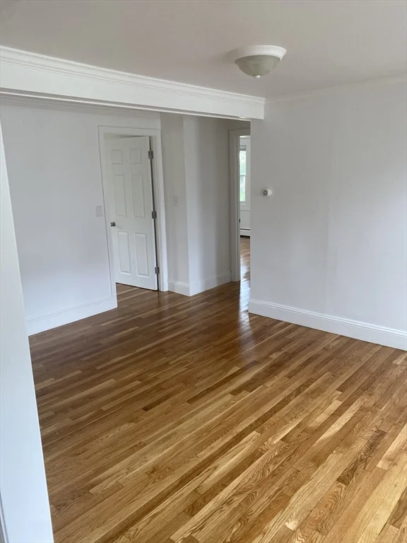 4 bed, 1 bath apartment for rent at 75 Deering Sq, Rockland — photo 4 of 12