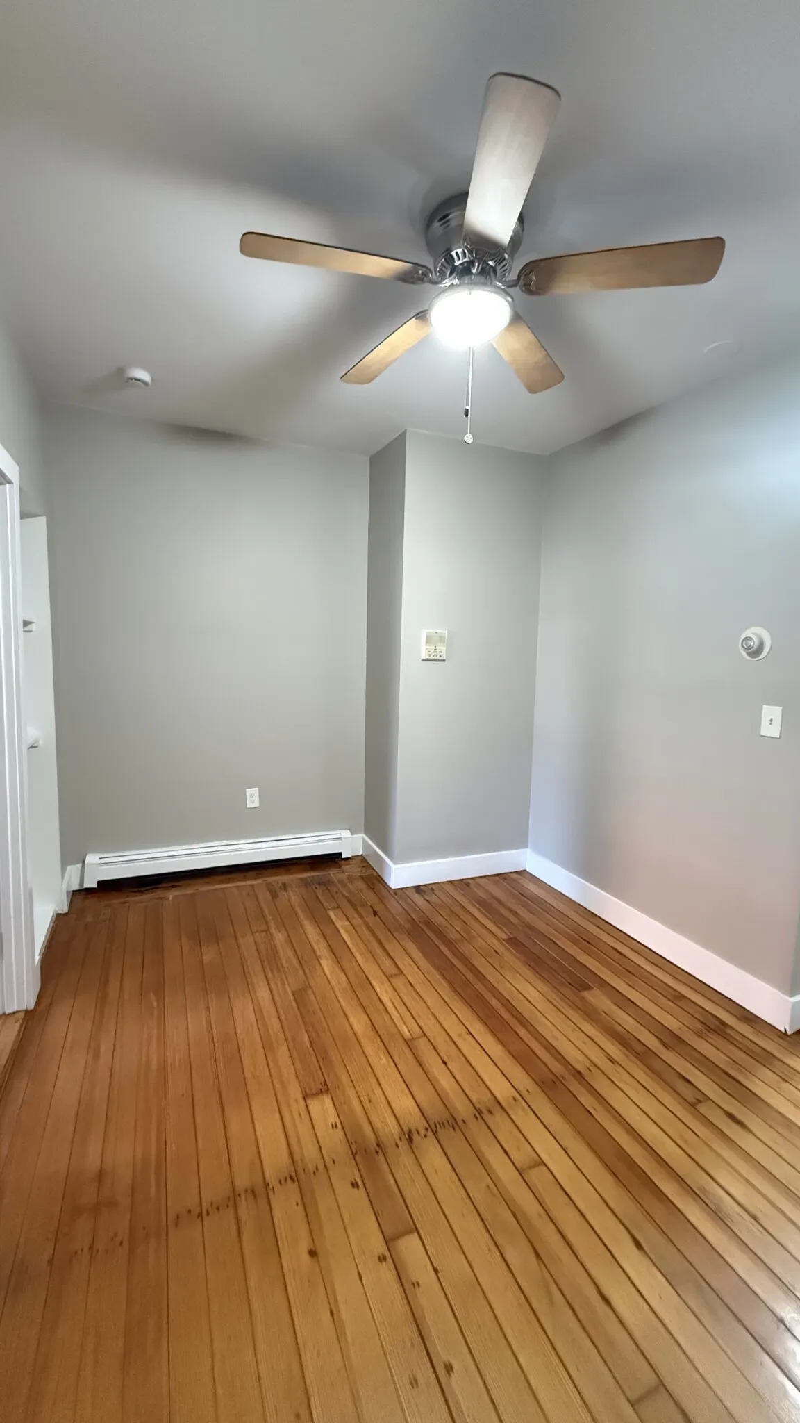 1 bed, 1 bath apartment for rent at 75 Division St Unit 1, Chelsea — photo 2 of 7