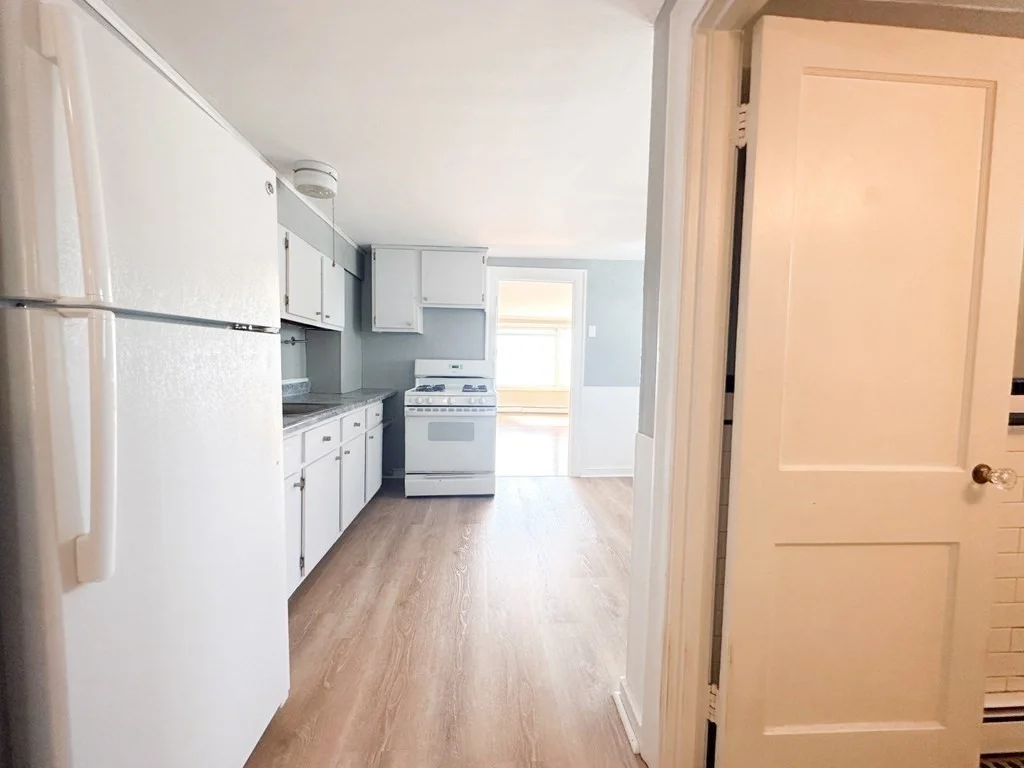 1 bed, 1 bath apartment for rent at 75 Dorchester St Unit 1L, Squantum — photo 9 of 14