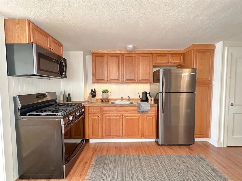 1 bed, 1 bath apartment for rent at 75 Dorchester St Unit 1R, Quincy — photo 6 of 17
