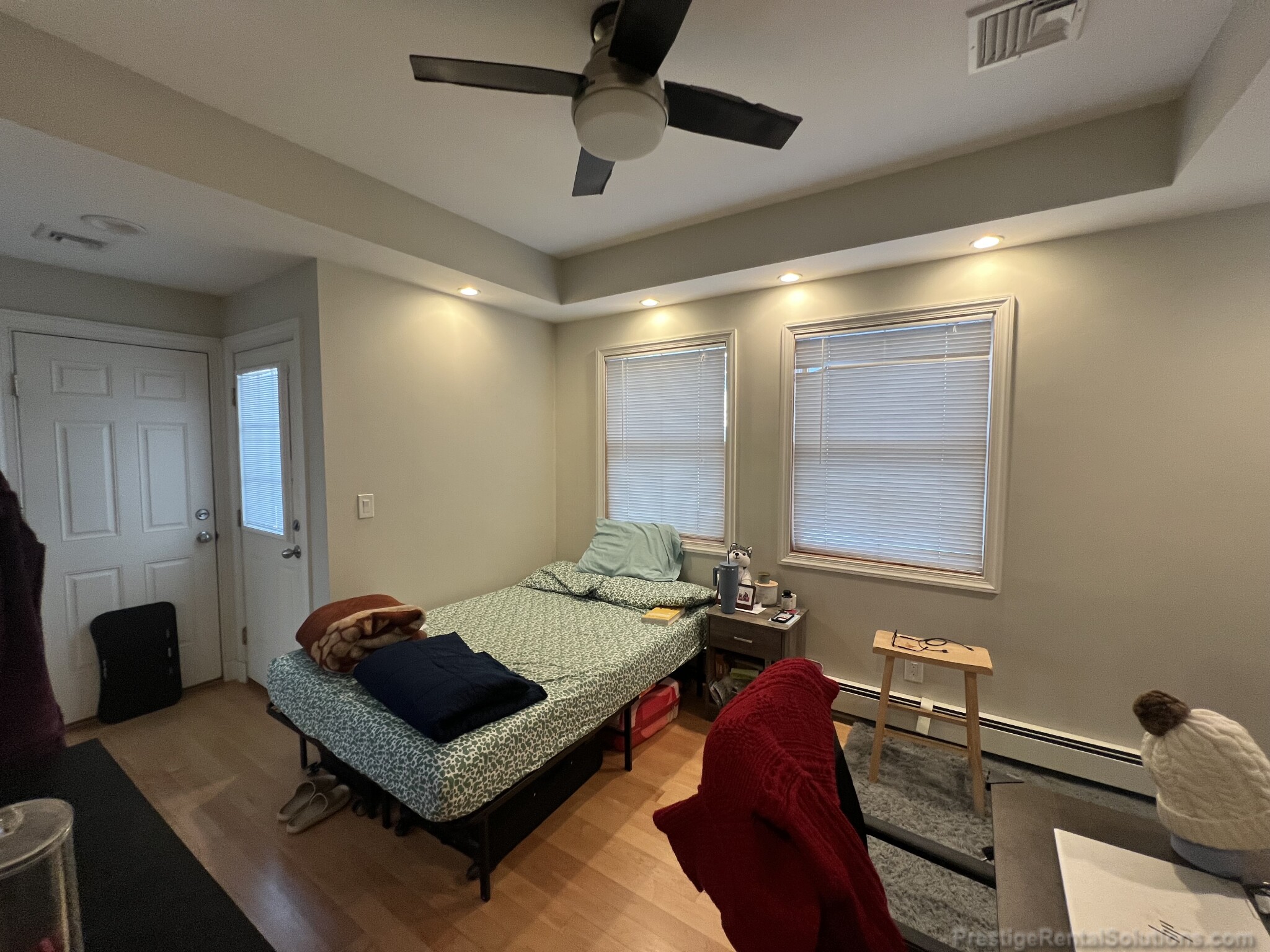 3 bed, 1 bath apartment for rent at 75 Easton St Unit 1, Allston — photo 8 of 16