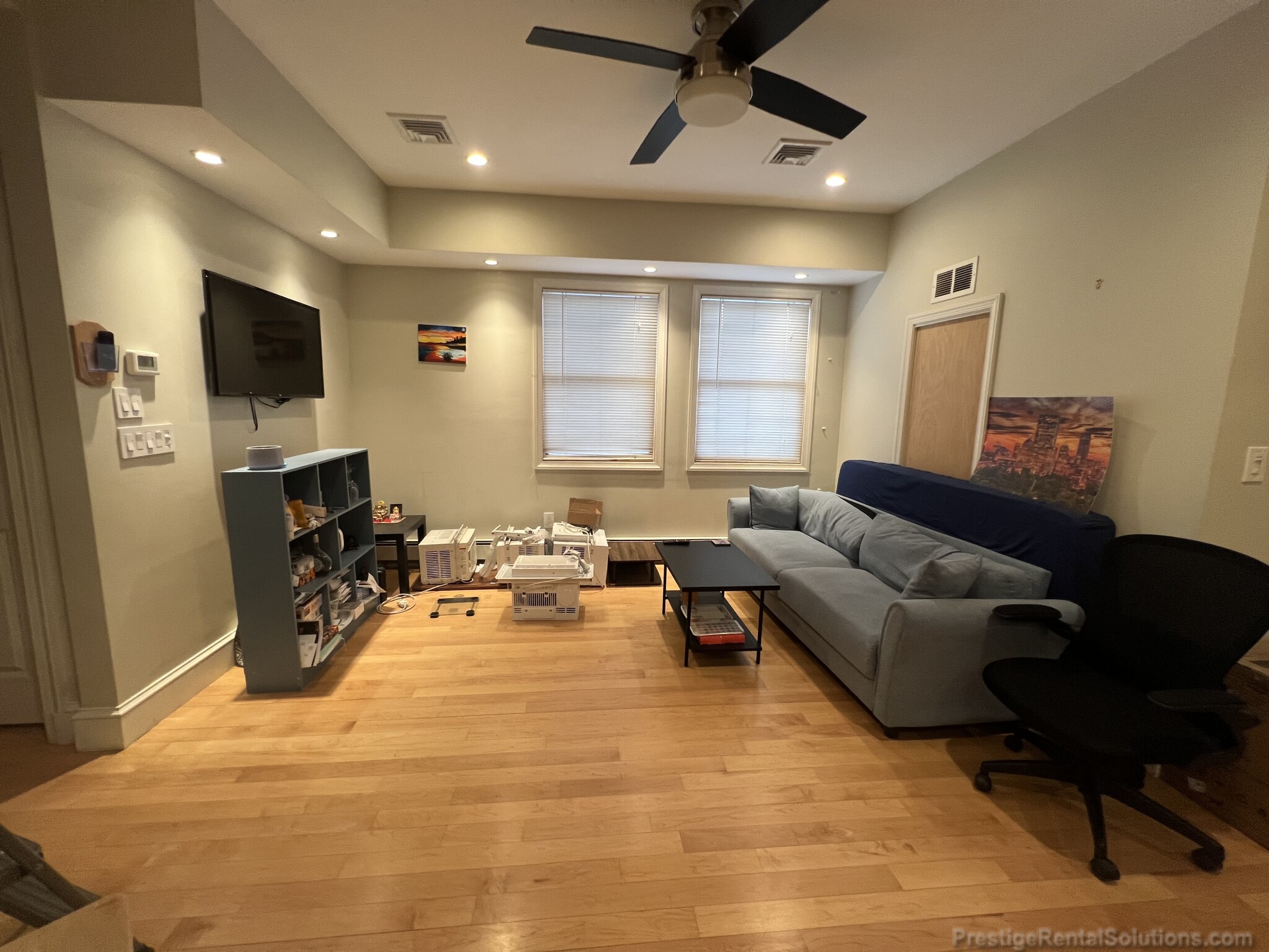 3 bed, 1 bath apartment for rent at 75 Easton St Unit 1, Allston — photo 2 of 16