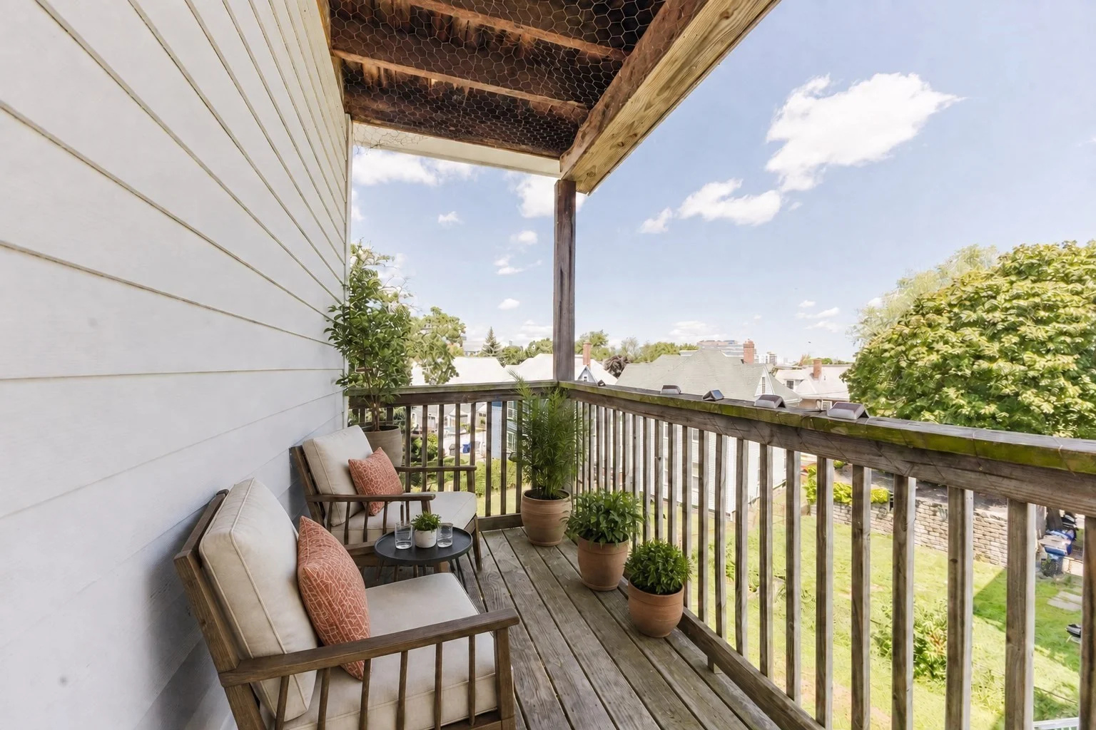 3 bed, 1 bath apartment for rent at 75 Easton Unit 3, Allston