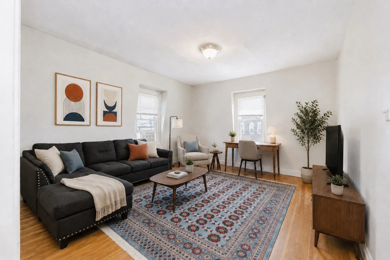 3 bed, 1 bath apartment for rent at 75 Easton Unit 3, Allston — photo 2 of 11