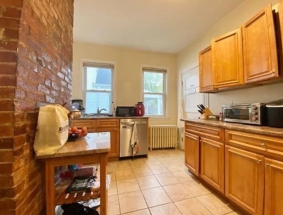 3 bed, 1 bath apartment for rent at 75 Elmira St Unit 1, Brighton — photo 5 of 8