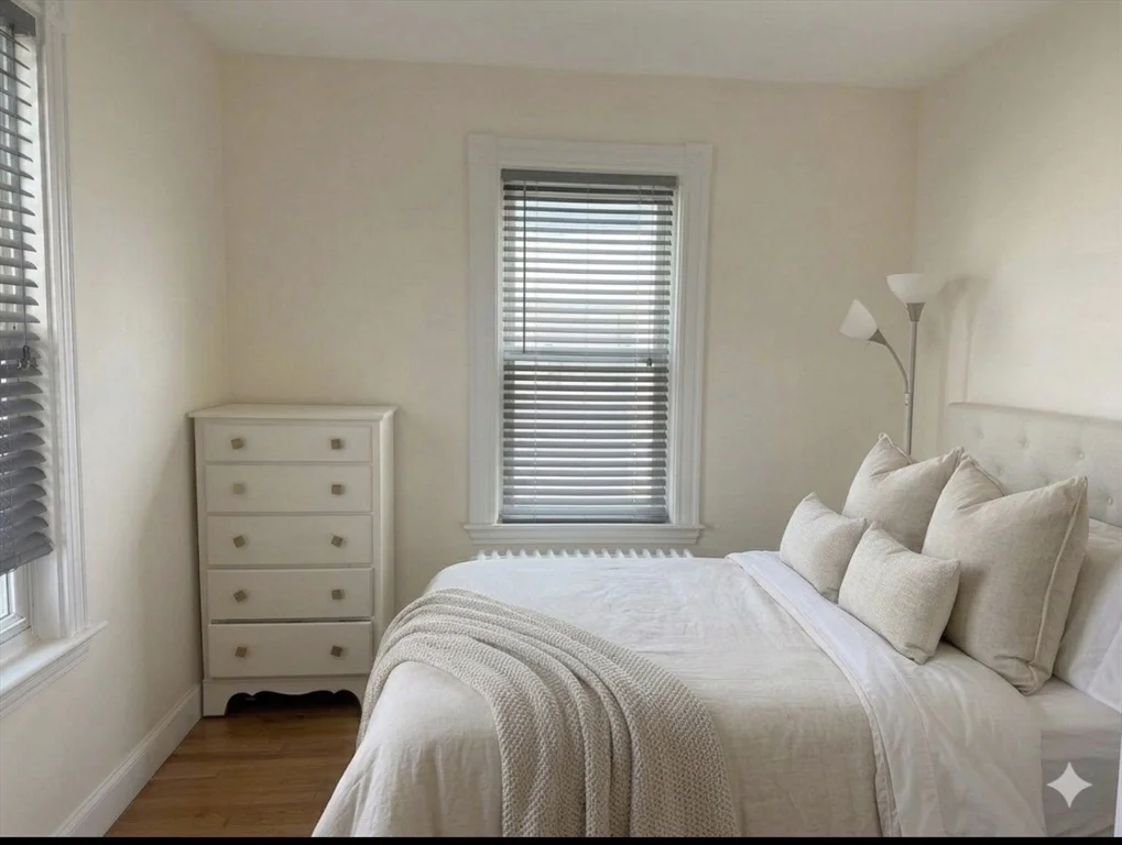 3 bed, 1 bath apartment for rent at 75 Elmira Unit -, Brighton — photo 9 of 14