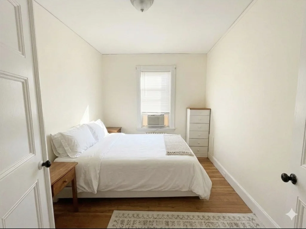 3 bed, 1 bath apartment for rent at 75 Elmira Unit -, Brighton — photo 8 of 14