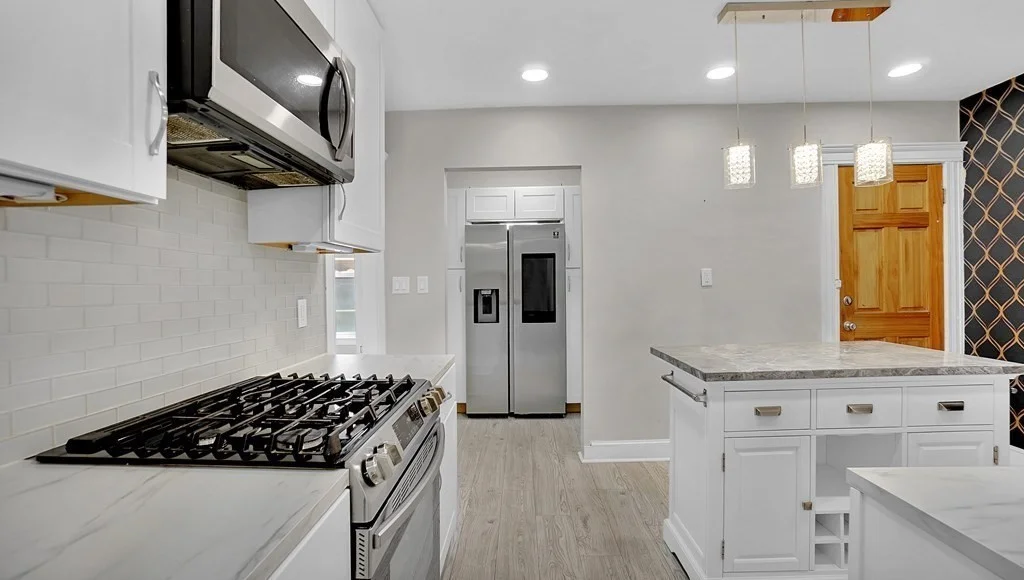 3 bed, 1 bath apartment for rent at 75 Forest Hills St Unit 2, Jamaica Plain — photo 2 of 19