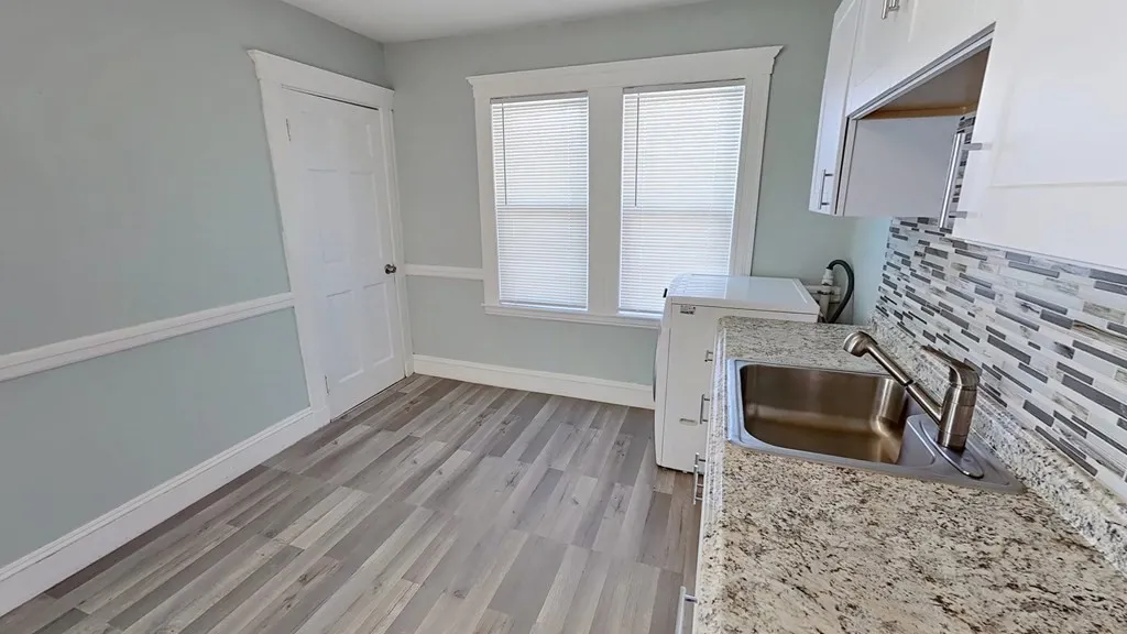 3 bed, 1 bath apartment for rent at 75 Forest Hills St Unit 3, Jamaica Plain — photo 3 of 20