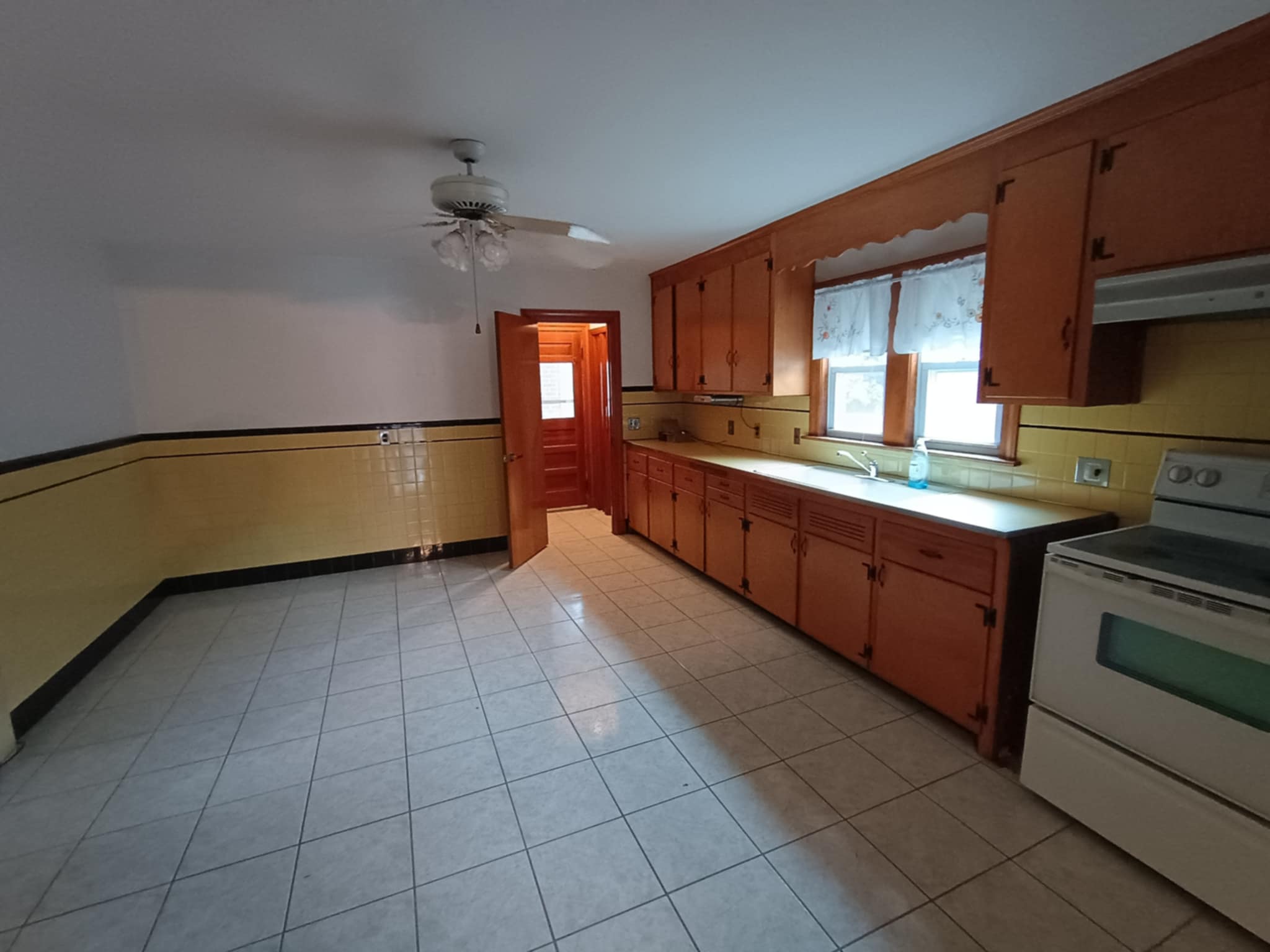2 bed, 1 bath apartment for rent at 75 Forest St Unit 75, Medford — photo 9 of 15