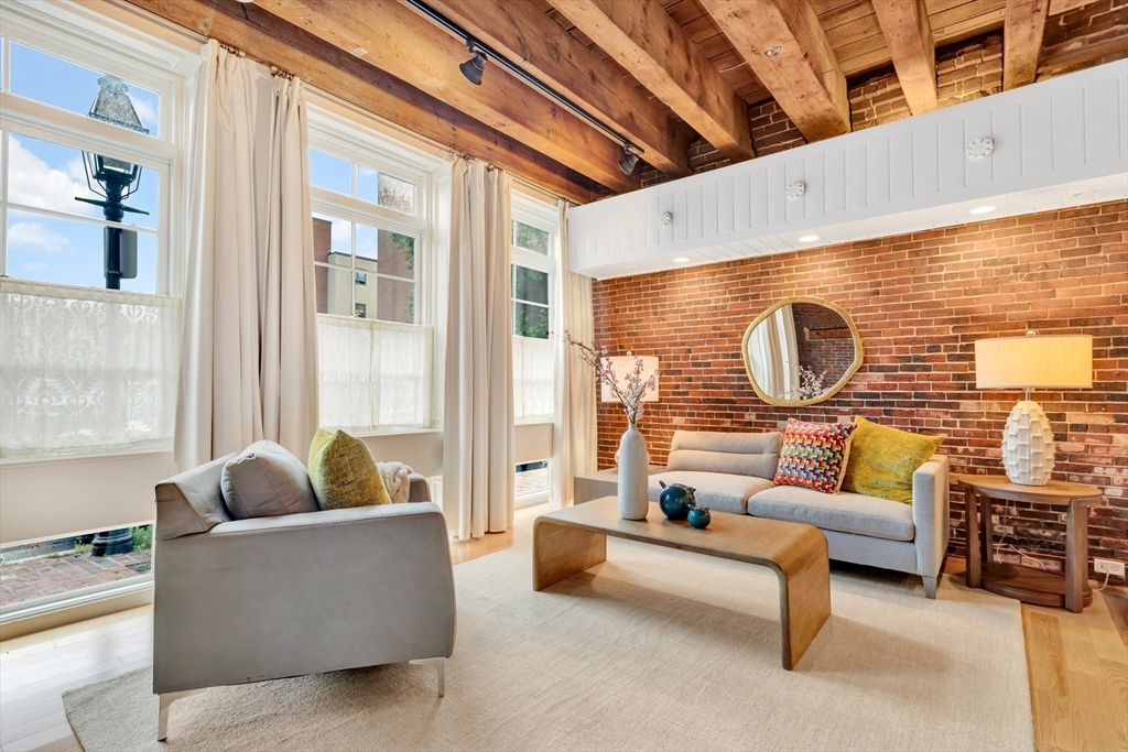 1 bed, 1 bath apartment for rent at 75 Fulton Unit 11, Waterfront — photo 1 of 32