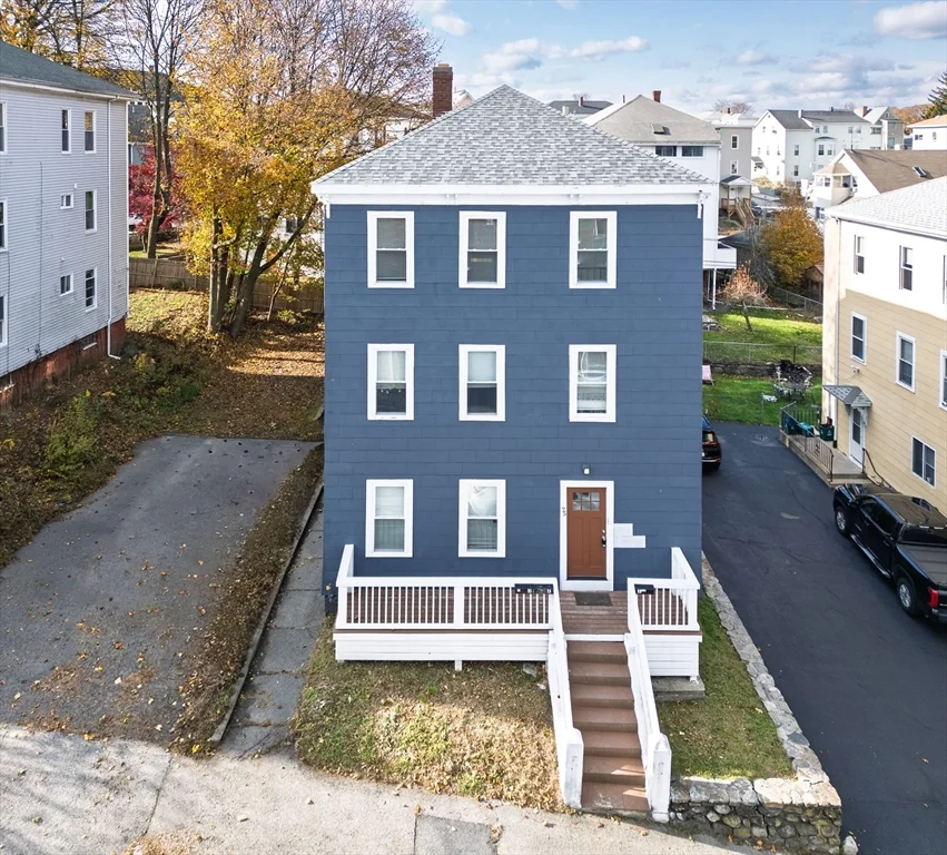 3 bed, 1 bath apartment for rent at 75 Gage St Unit 3, Worcester — photo 1 of 11