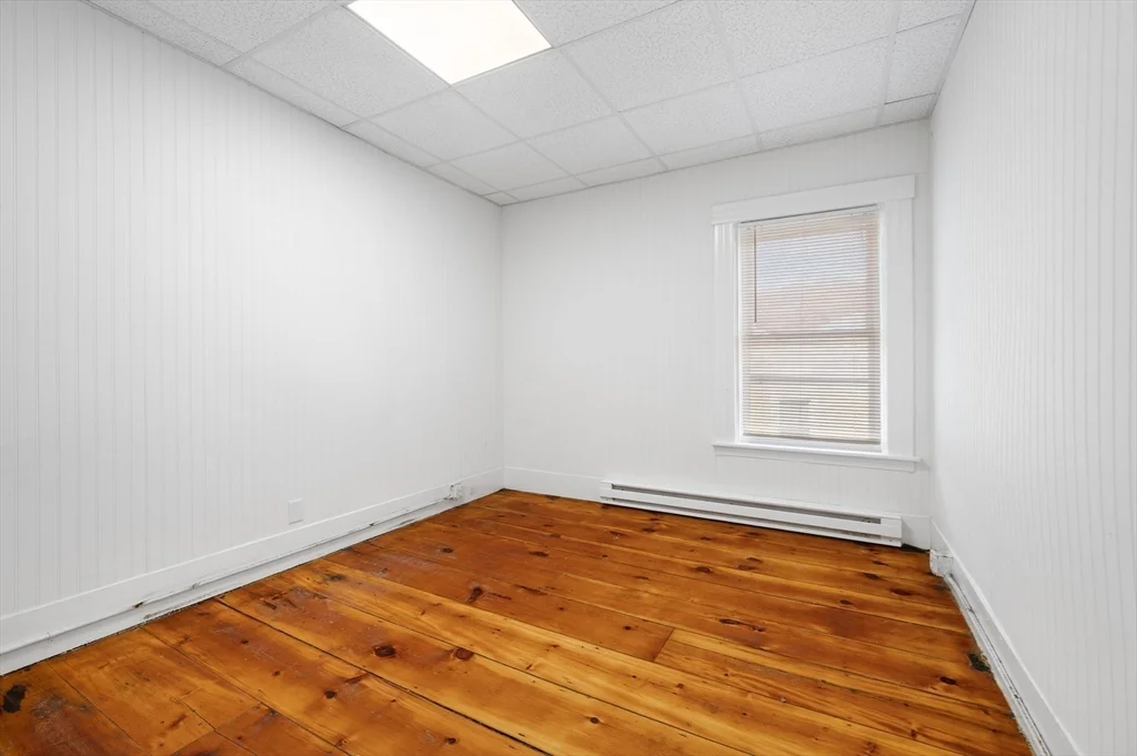 3 bed, 1 bath apartment for rent at 75 Gage St Unit 3, Worcester — photo 7 of 11